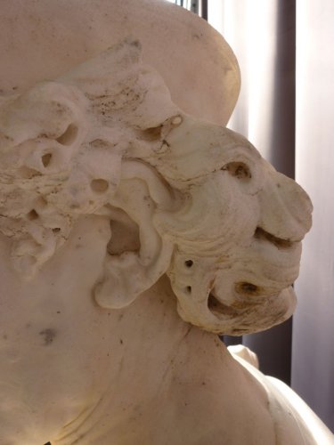 Antiquités - Grande sculpture en marbre signée Benvenuti datée 1874