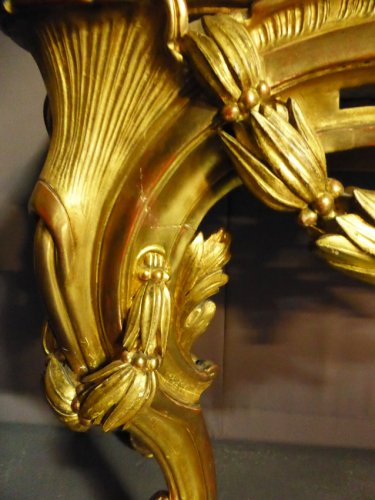 XVIIIe siècle - Console en bois doré époque Louis XV