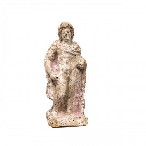 Statuette masculine en terre cuite, art hellénistique, 3e siècle avant  J.-C.