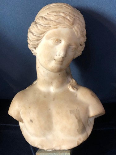 Sculpture Sculpture en Marbre - Buste de femme, Renaissance.