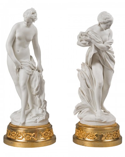 Paire de figurines Louis XV en bronze doré et Sèvres
