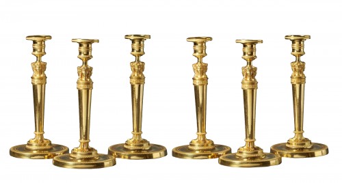 Ensemble de six chandeliers figuratifs Empire en bronze doré