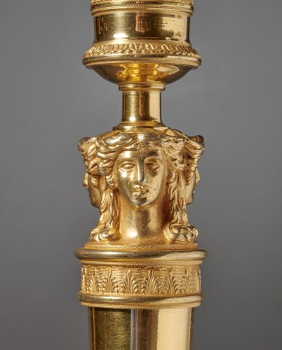 Ensemble de six chandeliers figuratifs Empire en bronze doré - Luminaires Style Empire