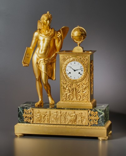 Pendule figurative Empire , par Picnot Père à Paris - Horlogerie Style Empire