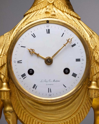 Horlogerie Pendule - Pendule Empire en bronze doré "au dromadaire" par Basile-Charles Le Roy