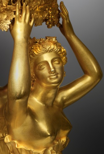 Luminaires Bougeoirs et Chandeliers - Centre de table Empire en bronze doré, attribué à Pierre-Philippe Thomire