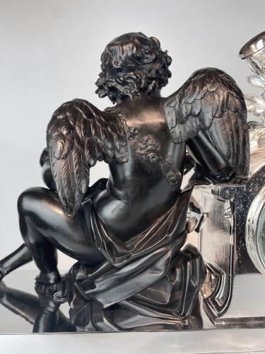 Antiquités - Christofle Paris - importante pendule de cheminée en bronze argenté