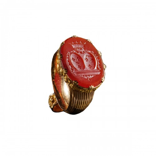 Le sceau personnel de la mère du roi Louis-Philippe en or et cornaline