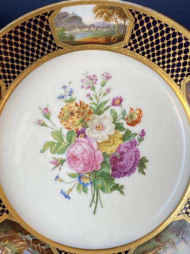 Paire d'assiettes en Porcelaine par Feuillet du Service du Prince Bourbon-Condé - Céramiques, Porcelaines Style Restauration - Charles X