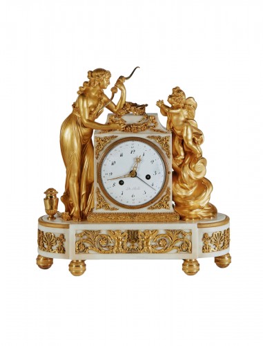 Pendule en bronze doré et marbre blanc d'époque Louis XVI