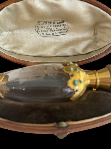 Objets de Vitrine Coffret & Nécessaire - Aucoc - flacon à sels en cristal, or, turquoises et opale