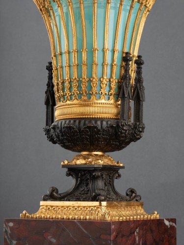 Objet de décoration Cassolettes, coupe et vase - Vase en opaline et bronze d'époque Restauration