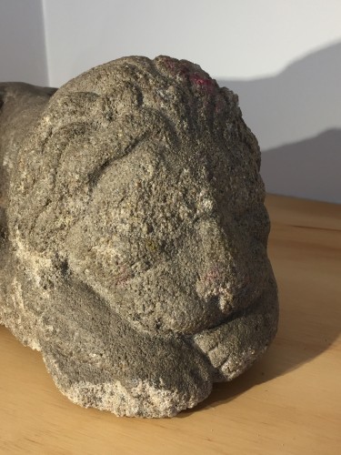 Sculpture Sculpture en pierre - Lion dormant, France XIIe-XIVe siècle