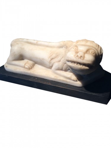 Petit lion en marbre - Italie, vers 1700