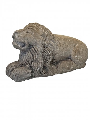 Lion en pierre calcaire, Italie XVIIe siècle