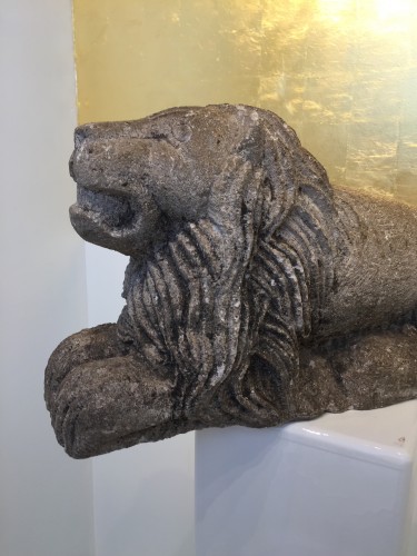 Lion en pierre calcaire, Italie XVIIe siècle - Sculpture Style Renaissance