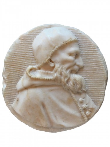 Medaillon en marbre blanc avec portrait d’un homme (Italie XVIe siècle)