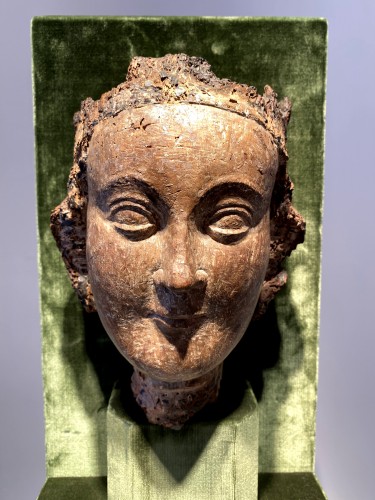 Vierge Couronnée, Île-de-France XIIIe siècle - Seghers & Pang Fine Arts
