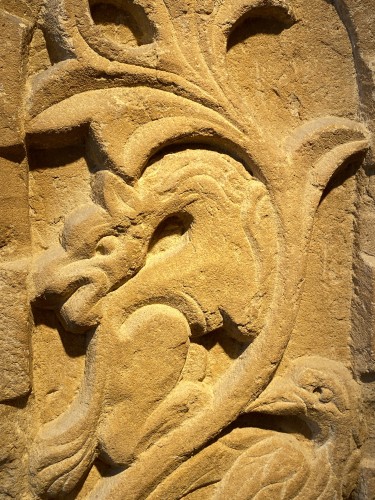 Moyen Âge - Stèle avec Griphon et Oiseau (Italie, XIIIe)