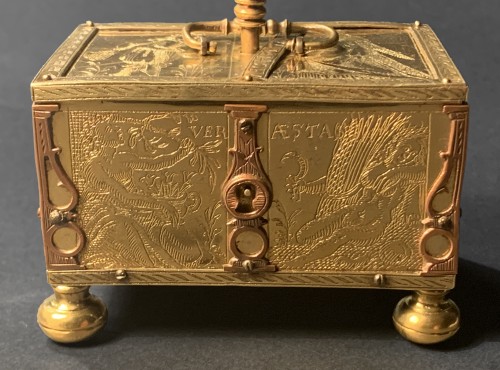 - Boîte en cuivre doré et gravé par Michel Mann - vers 1600