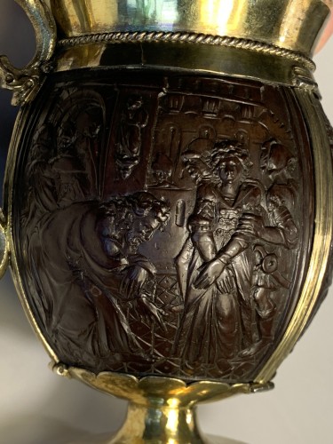 XVIIe siècle - Noix de coco montée en argent doré formant chope, Angleterre XVIIe siècle