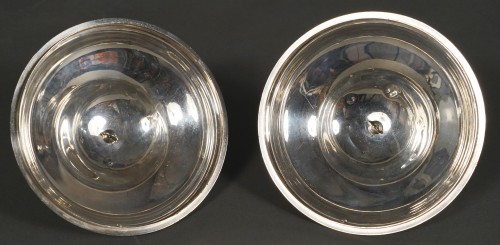Argenterie et Orfèvrerie  - Paire de cloches couvre-plat en argent, France circa 1870