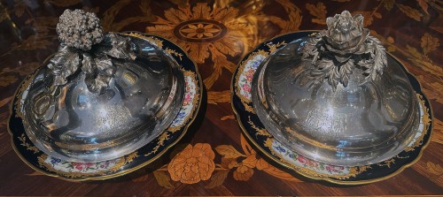 Antiquités - Paire de cloches couvre-plat en argent, France circa 1870