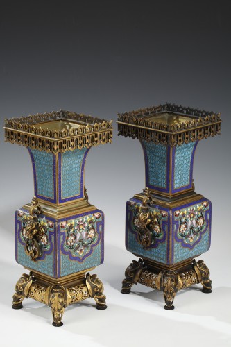 Objet de décoration Cassolettes, coupe et vase - Paire de Vases en émail cloisonné attribués à A. Giroux, France circa 1860