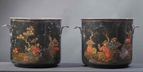 Objet de décoration  - Paire de cache-pots chinoise en tôle laquée, France milieu du 18e siècle