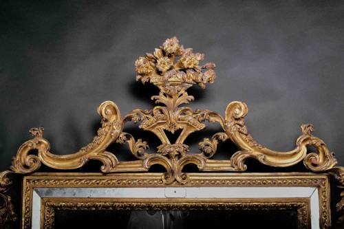 Important Mirroir sculpté et doré d'epoque Louis XVI, Lombardie 1780 - Miroirs, Trumeaux Style Louis XVI