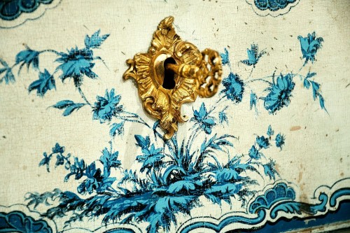 Commode piémontaise dans le goût du Vernis Martin,vers 1750 - Uwe Dobler Interiors