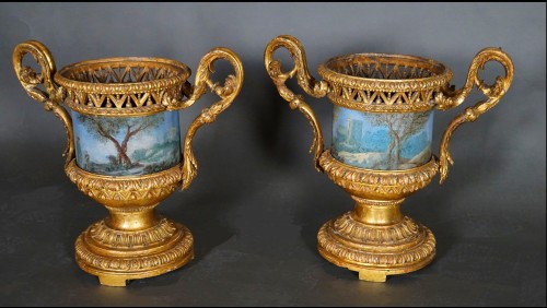 Paire des Vases en bois sculpté et doré avec des cachepots en Tôle Peint, Rome 1780 - Objet de décoration Style Louis XVI
