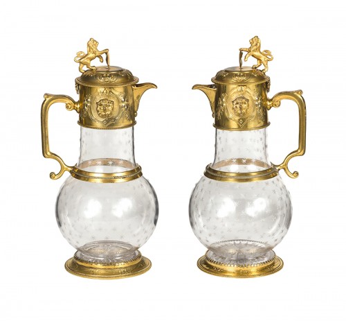 Paire de carafes en cristal et bronze doré Angleterre XIXe siècle