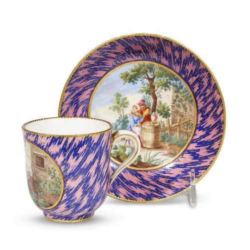 Tasse Calabre et sa sous-tasse en porcelaine de Sèvres