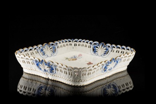Céramiques, Porcelaines  - Plateau losange en porcelaine de Sèvres
