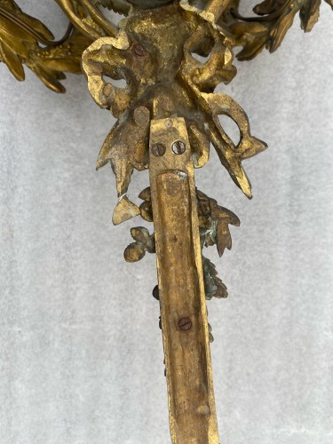 Antiquités - Paire de grandes appliques en bronze doré vers 1890-1900 d’après Gouthiere