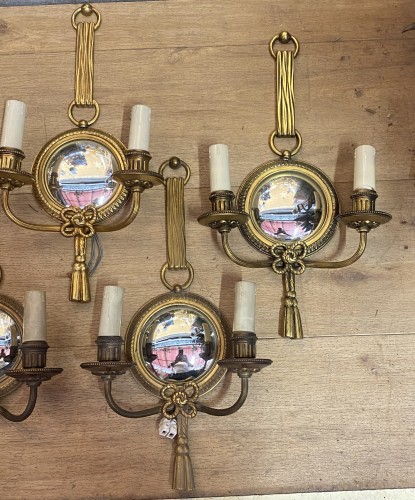 20th century - Series of 5 Gilt Bronze Wall Lights with Convex Mirror Signed Petitot 1950