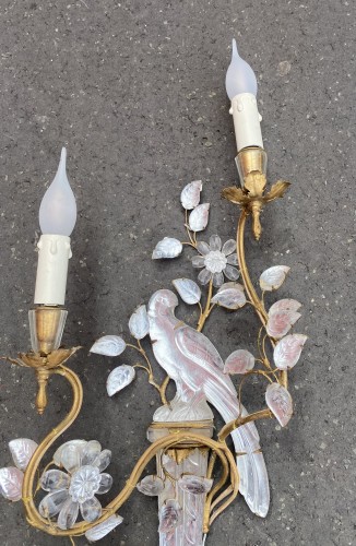 20th century - Maison Baguès - Pair of Parakeet Wall Lights Placed on a sheath circa 1970