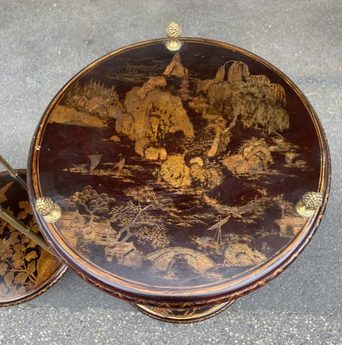 Pair of Maison Baguès Pedestal Tables in Gilt Bronze with Chinese Lacquer - 