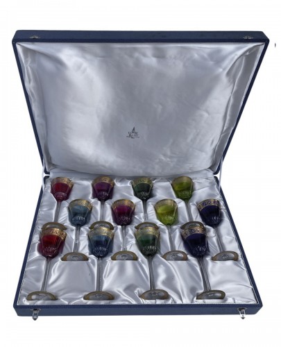 St. Louis Thistle Crystal Service, 310 Pieces Including 44 Roemers 1950'