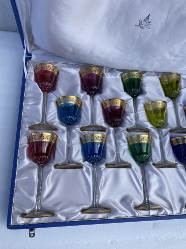 20th century - St. Louis Thistle Crystal Service, 310 Pieces Including 44 Roemers 1950&#039;