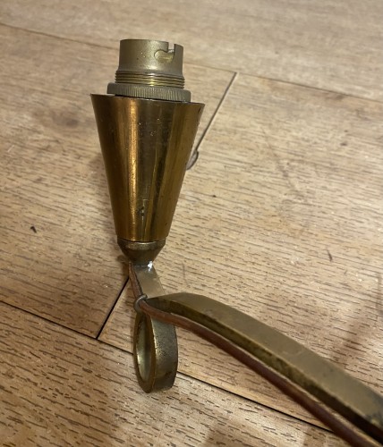 20th century - Pair of Art Deco Wall Sconces in Gilded Bronze