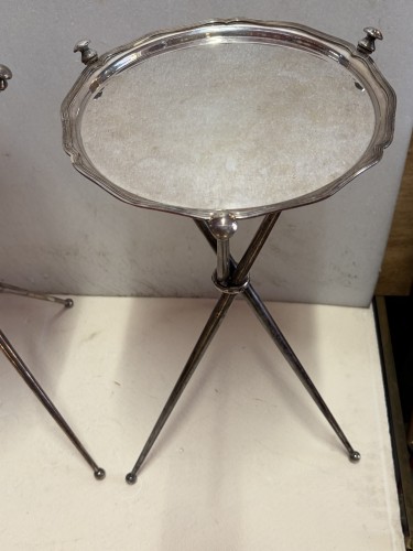 Antiquités - Paire de guéridons de voyage en bronze argenté