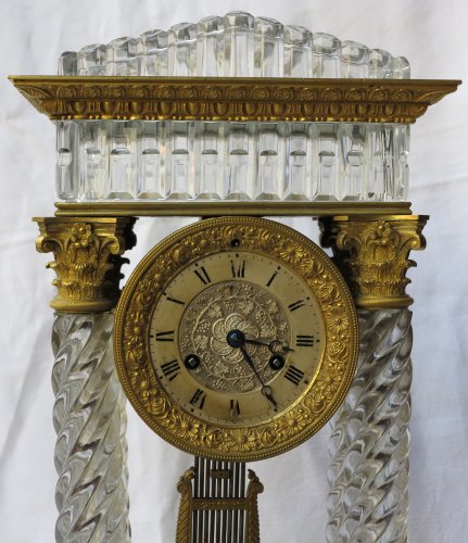 19th century - Clock Portico Charles X Baccarat crystal and gilt bronze