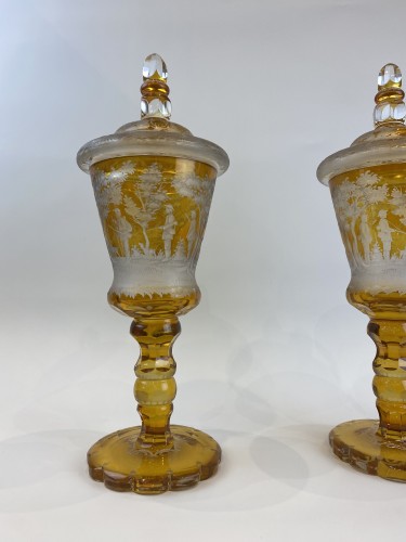 Antiquités - Paire de vases en cristal de Bohème, Circa 1880
