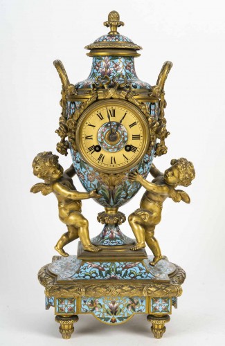 Garniture de cheminée en émail cloisonné du Milieu du XIXe siècle, circa 1860 - Acropole Antiquités