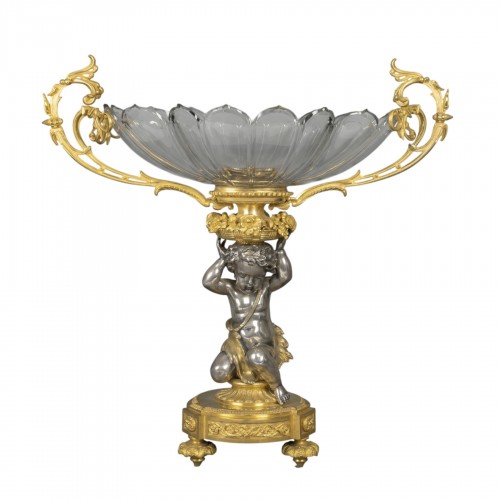 Henri Picard (1840-1890) Centerpiece in gilded bronze and cut crystal