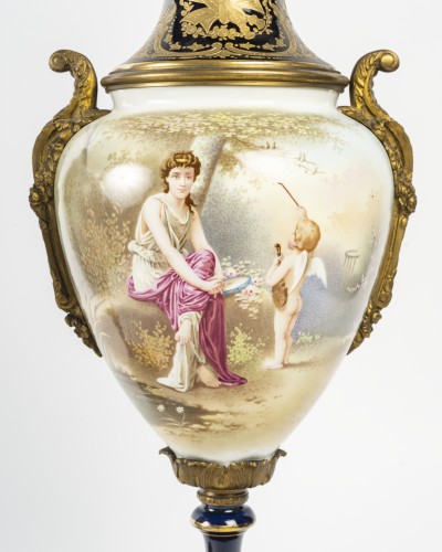 Vases en porcelaine, circa 1880 - Objet de décoration Style Napoléon III