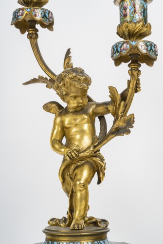 Antiquités - cloisonné enamel three-piece clock garniture, Circa 1860
