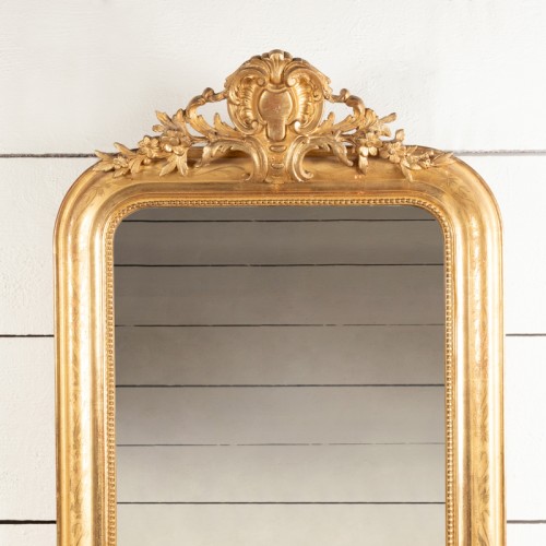 Miroir Louis Philippe en bois doré avec petit fronton - Miroirs, Trumeaux Style Louis-Philippe